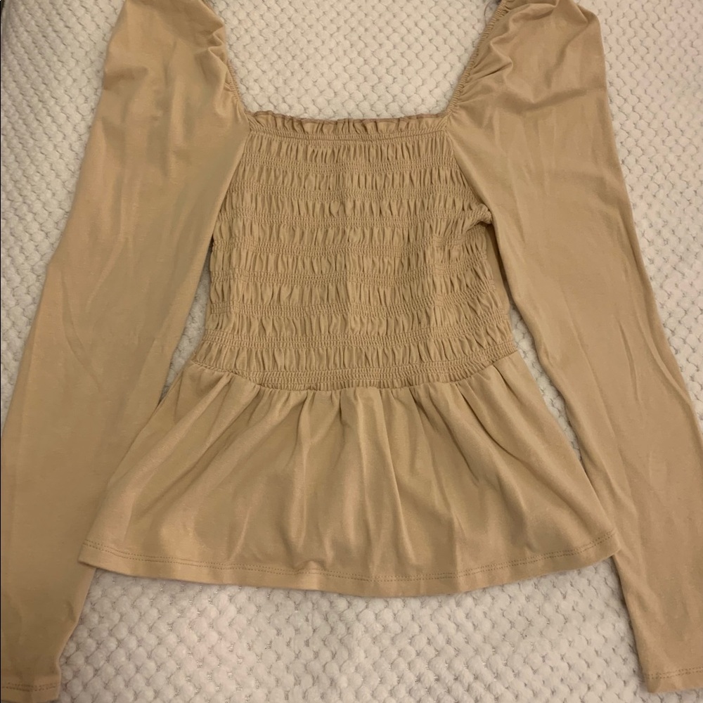 Camel top